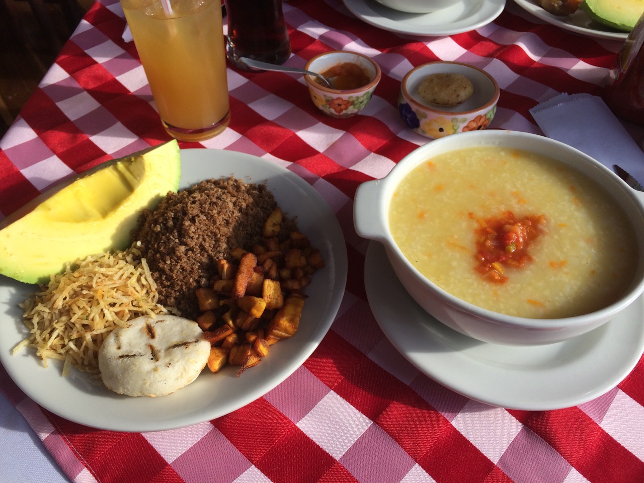 Sopa del cura (rice soup with powdered beef)