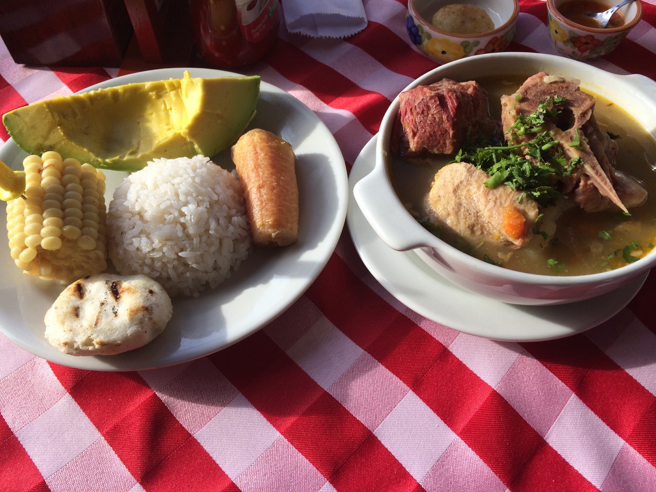 Sancocho antioqueño